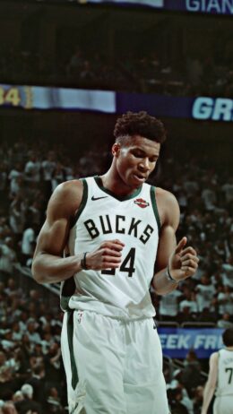 Giannis Wallpaper