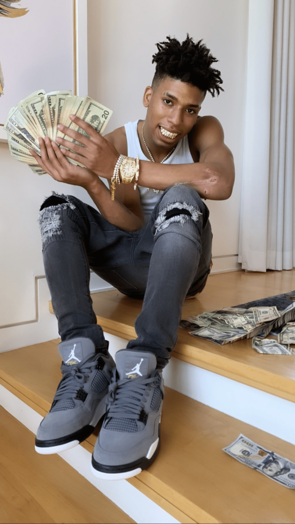 Polo G - Money Background Wallpaper Download