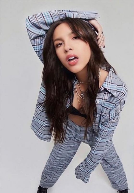 Olivia Rodrigo Wallpaper