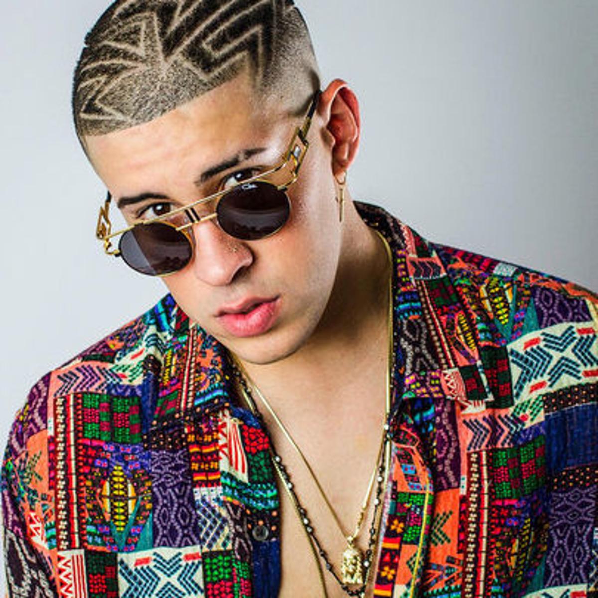 Background Bad Bunny Wallpaper