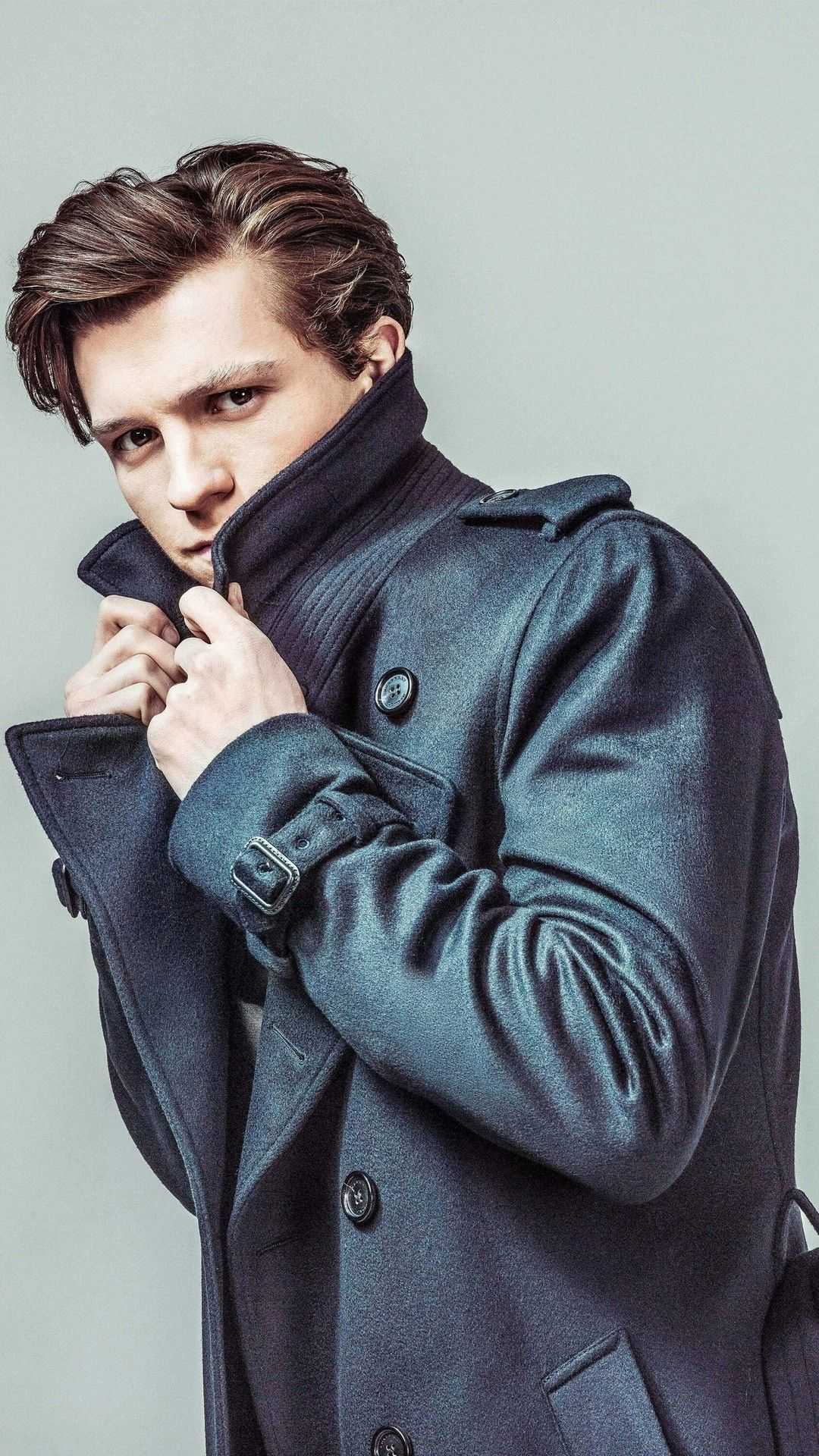 Tom Holland Wallpaper