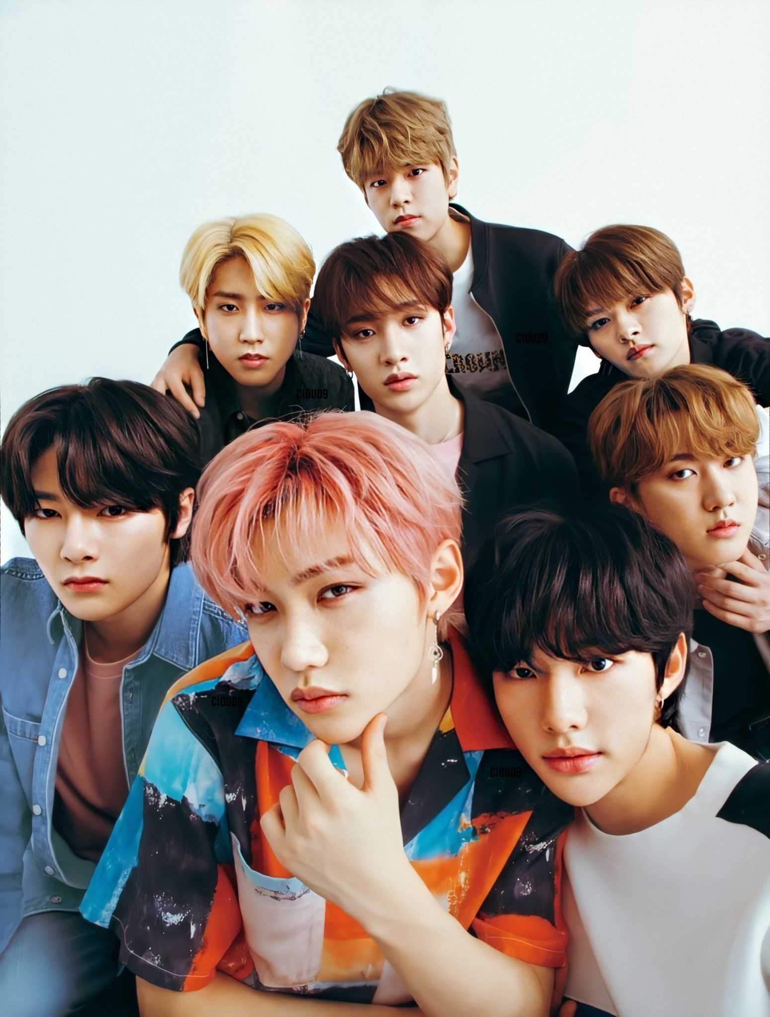 Background Stray Kids Wallpaper