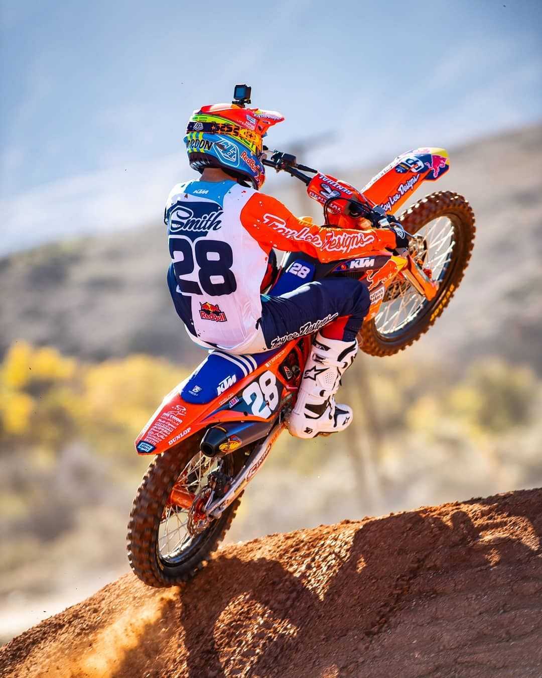 Backgraun Dirt Bike Wallpaper