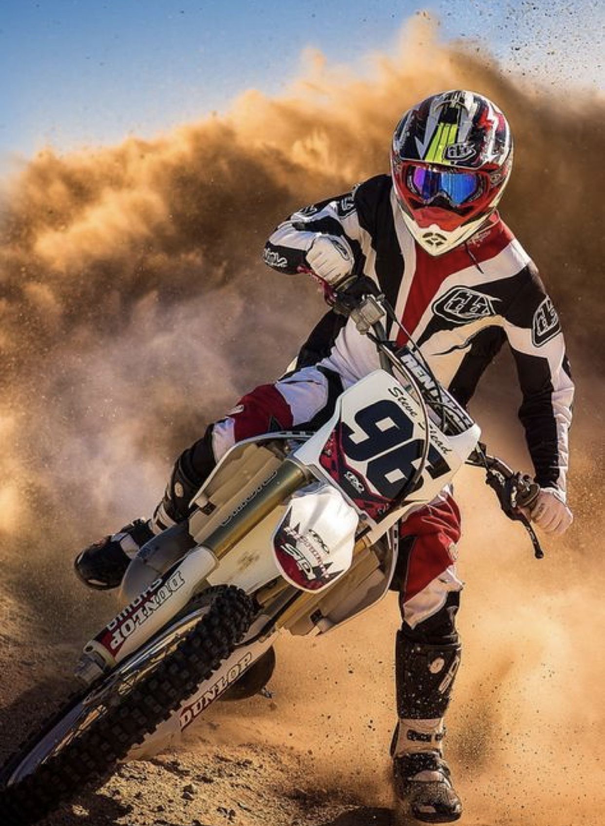 Background Dirt Bike Wallpaper