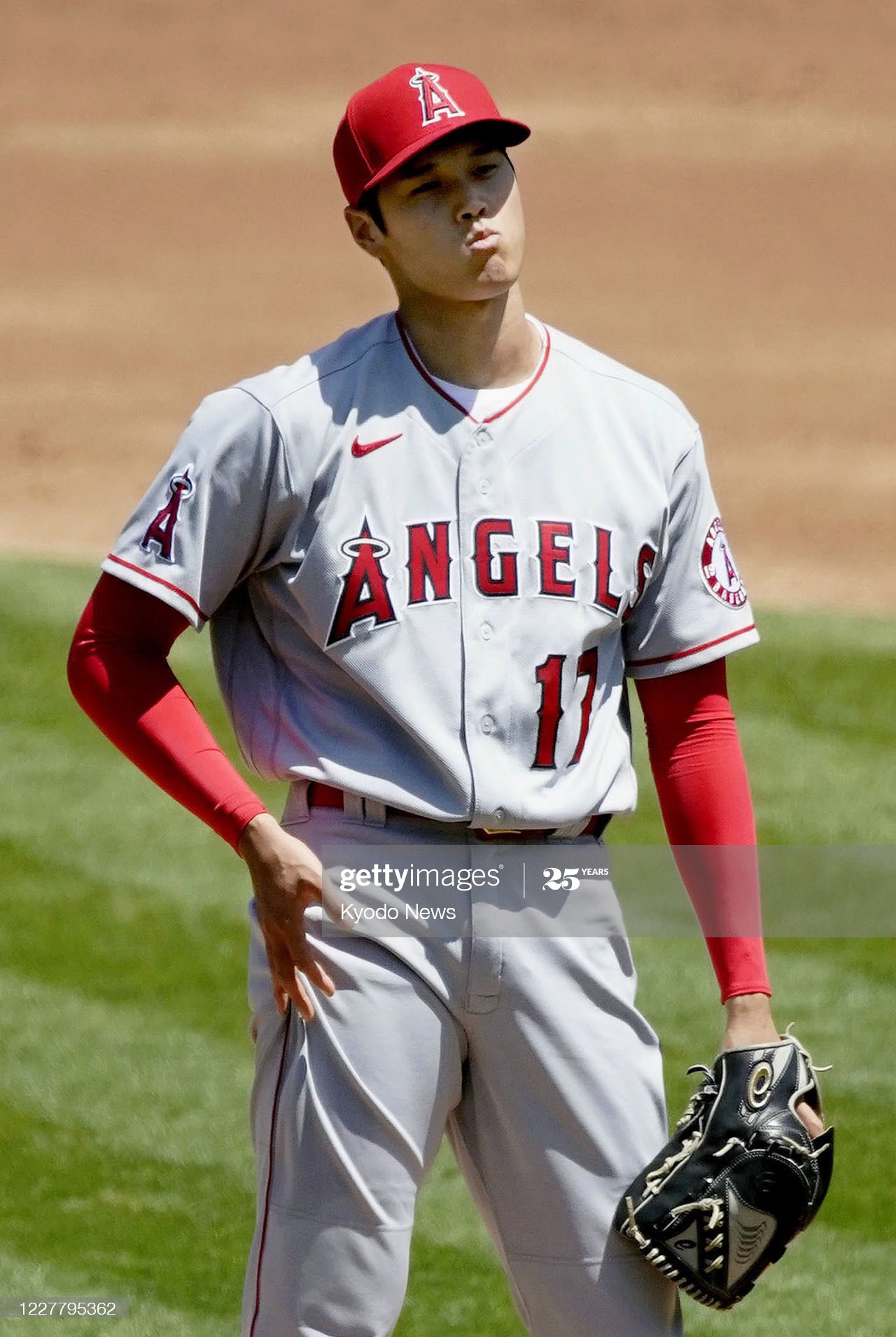 Background Shohei Ohtani Wallpaper