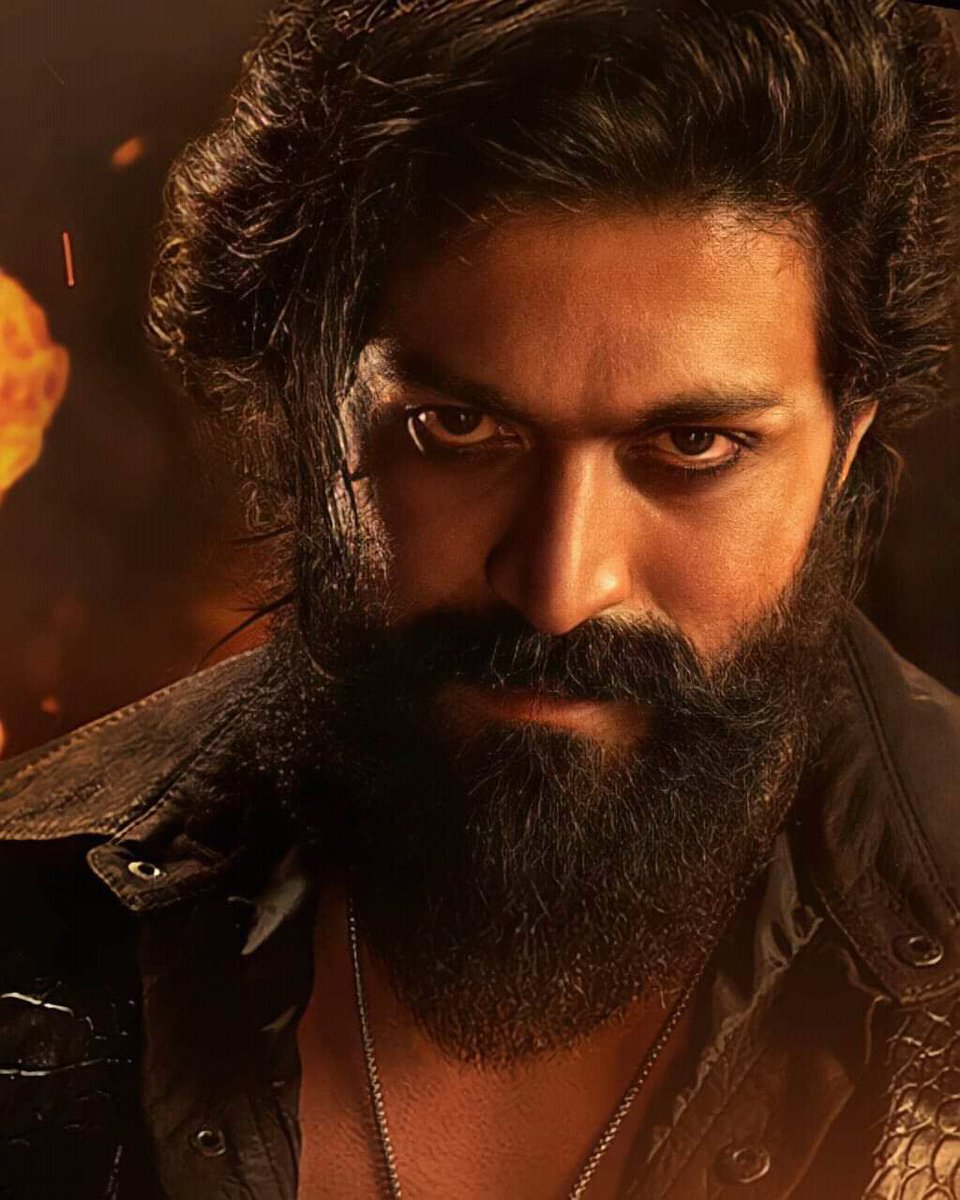 KGF Chapter 2 Hero Yash Likely To Join Hands With Ram Charan For His Next -  ತೆಲುಗಿನ ಆ 'ಸ್ಟಾರ್' ಹೀರೋ ಜೊತೆ ಸಿನಿಮಾ ಮಾಡ್ತಾರಾ 'ರಾಕಿ ಭಾಯ್‌' ಯಶ್? | Kannada  News