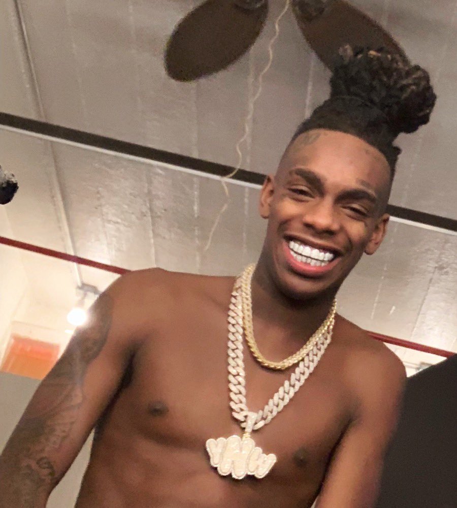 Background YNW Melly Wallpaper
