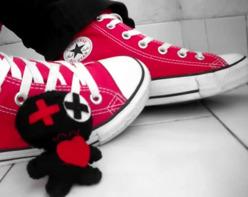 Converse Heart Wallpaper