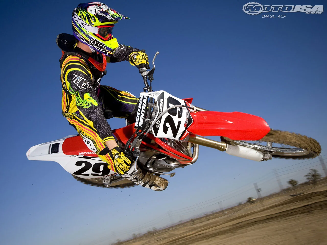 Background Dirt Bike Wallpaper