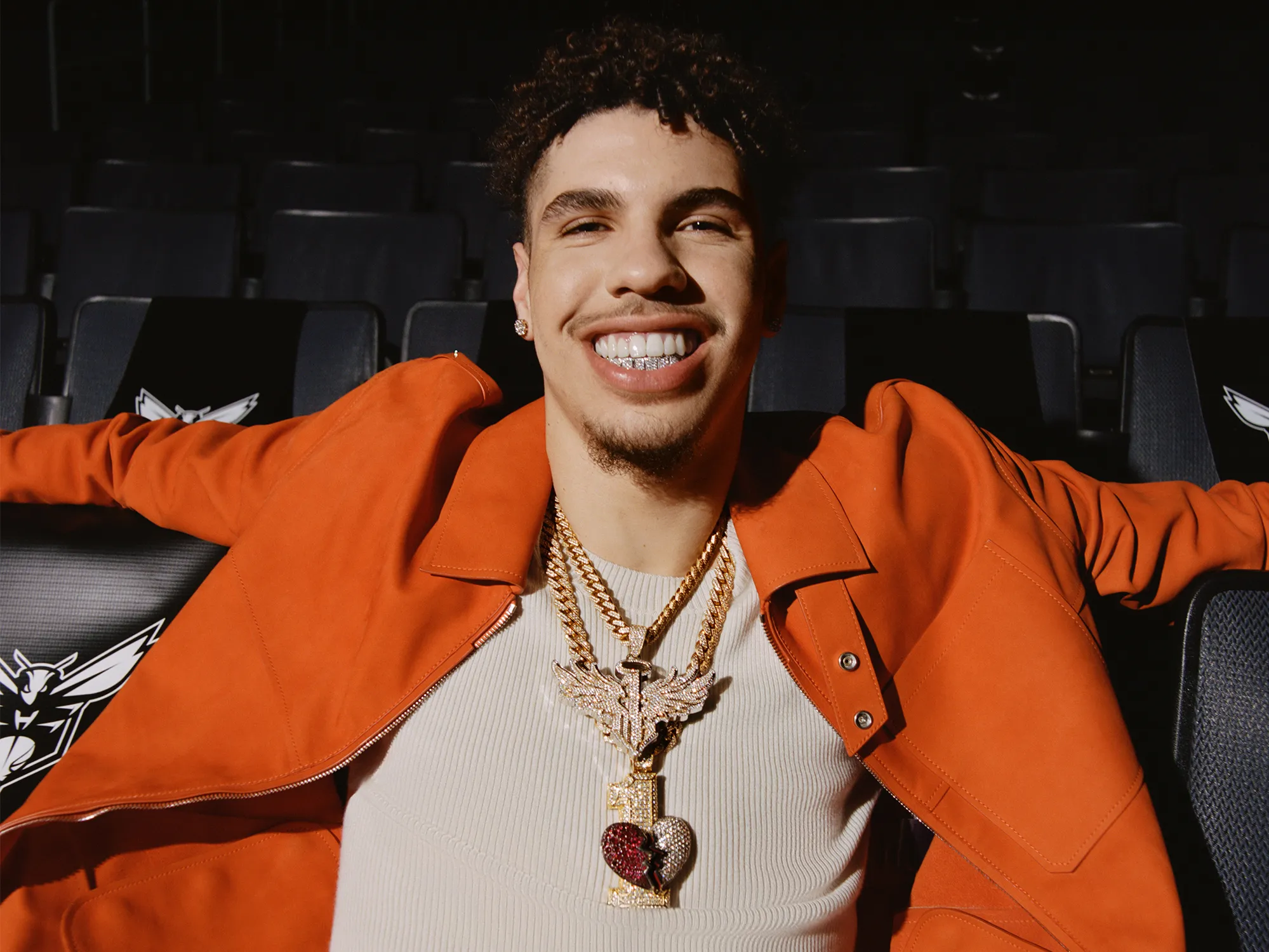 Background Lamelo Ball Wallpaper