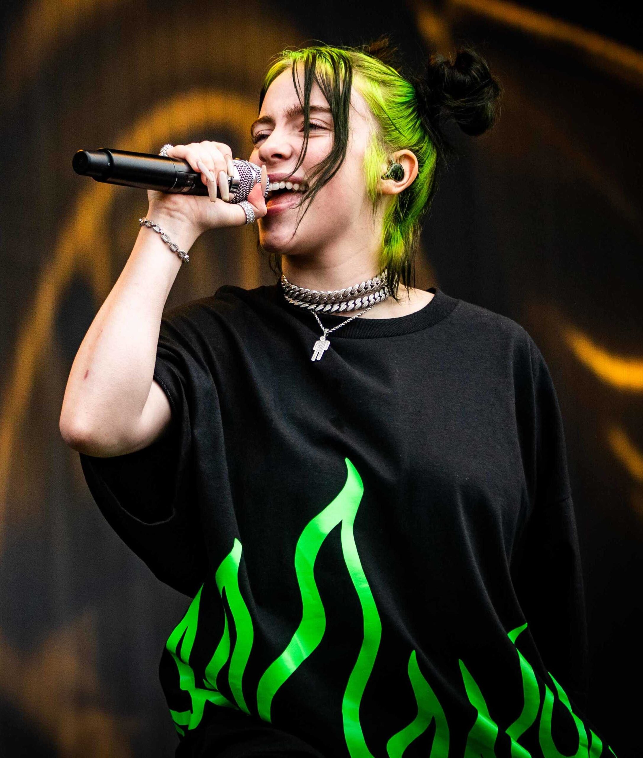 Background Billie Eilish Wallpaper