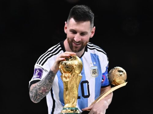 Messi Lifting World Cup Desktop Wallpaper