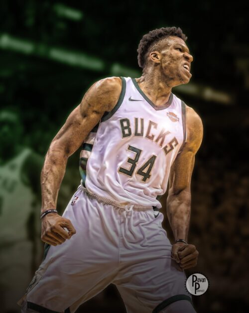 Background Giannis Antetokounmpo Wallpaper