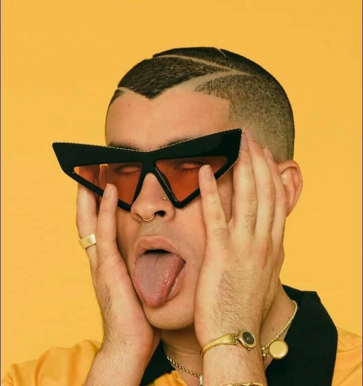 Background Bad Bunny Wallpaper