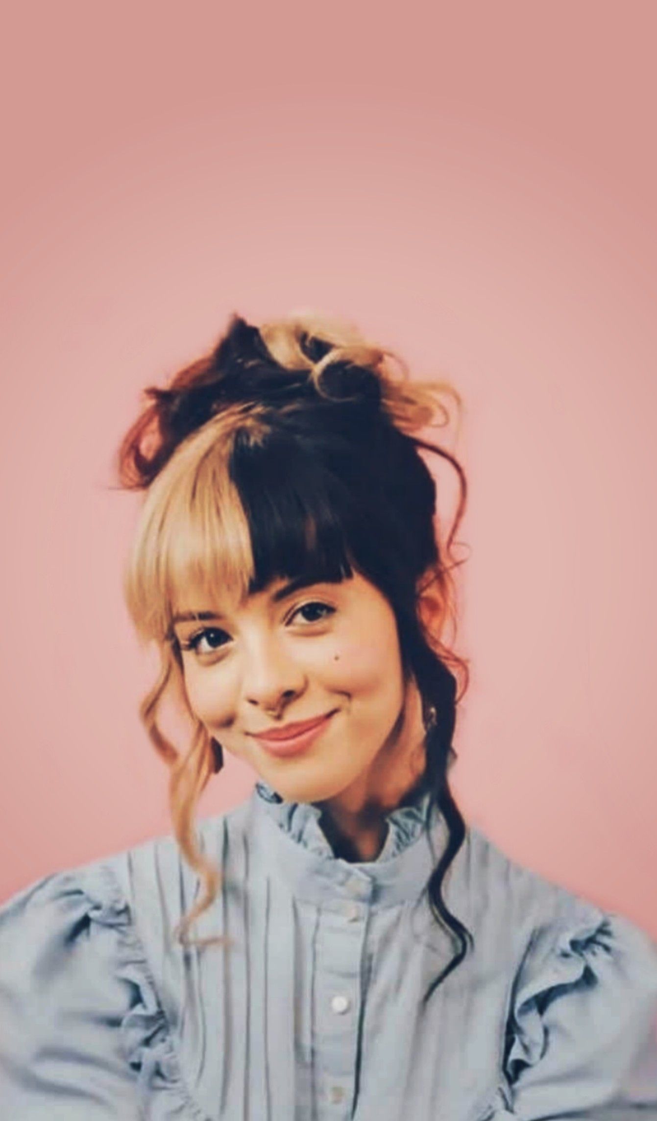 Background Melanie Martinez Wallpaper