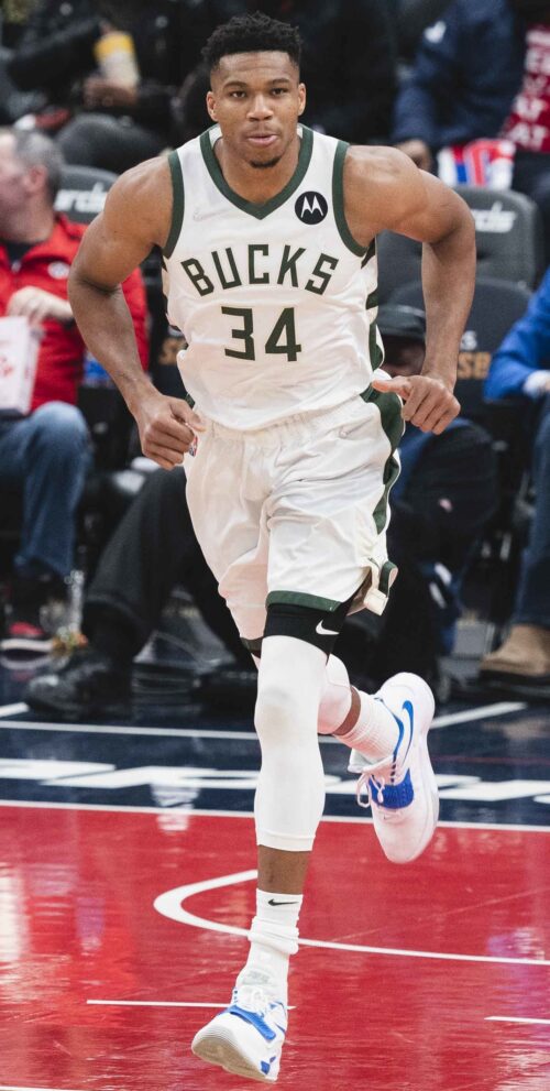 Giannis Antetokounmpo Wallpaper