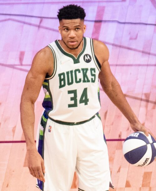 Giannis Antetokounmpo Wallpaper