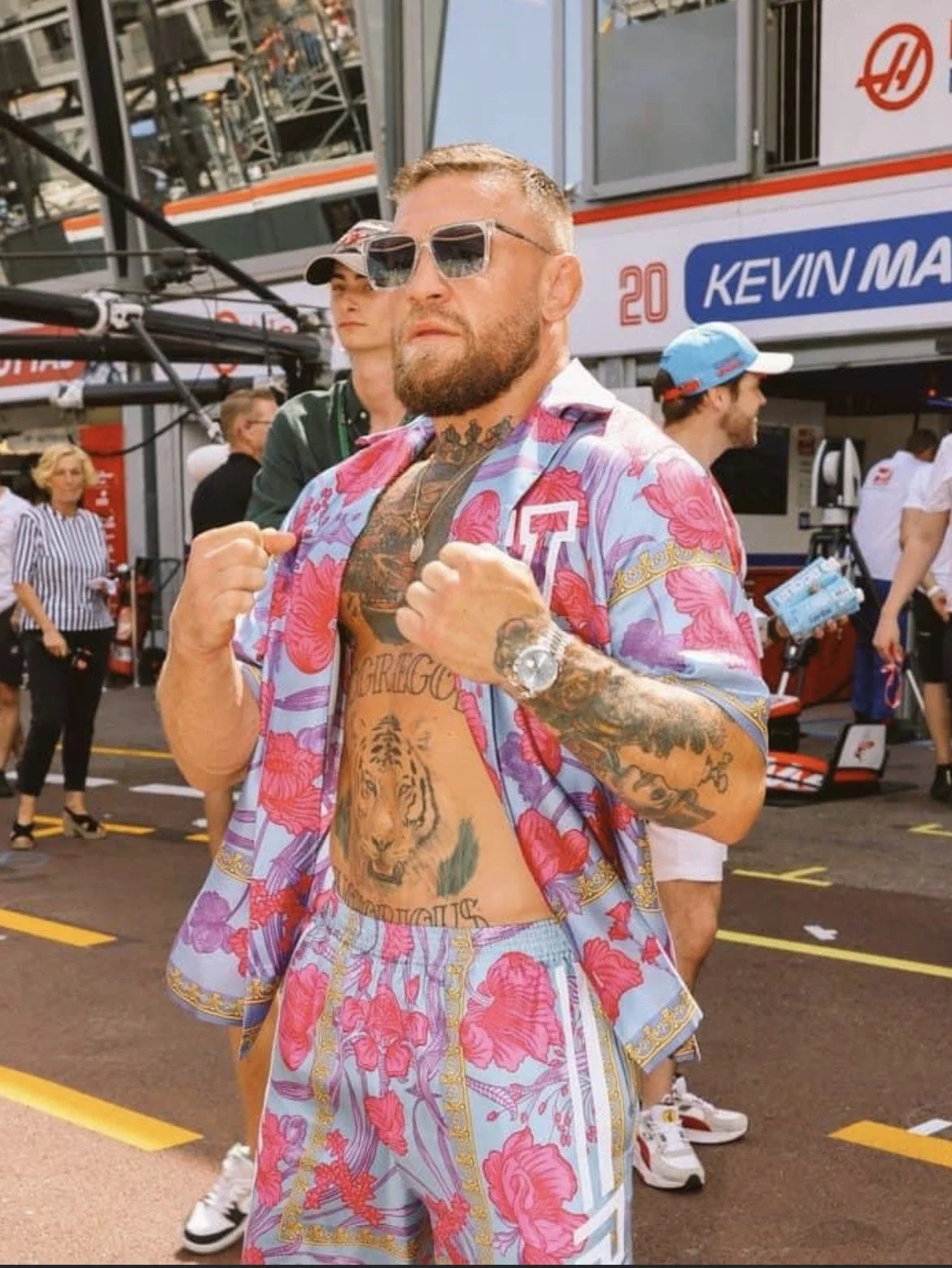 Background Conor Mcgregor Wallpaper