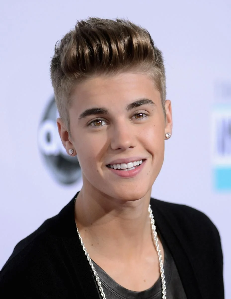 Background Justin Bieber Wallpaper