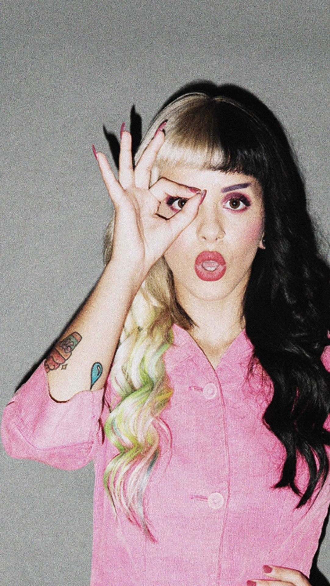 Background Melanie Martinez Wallpaper