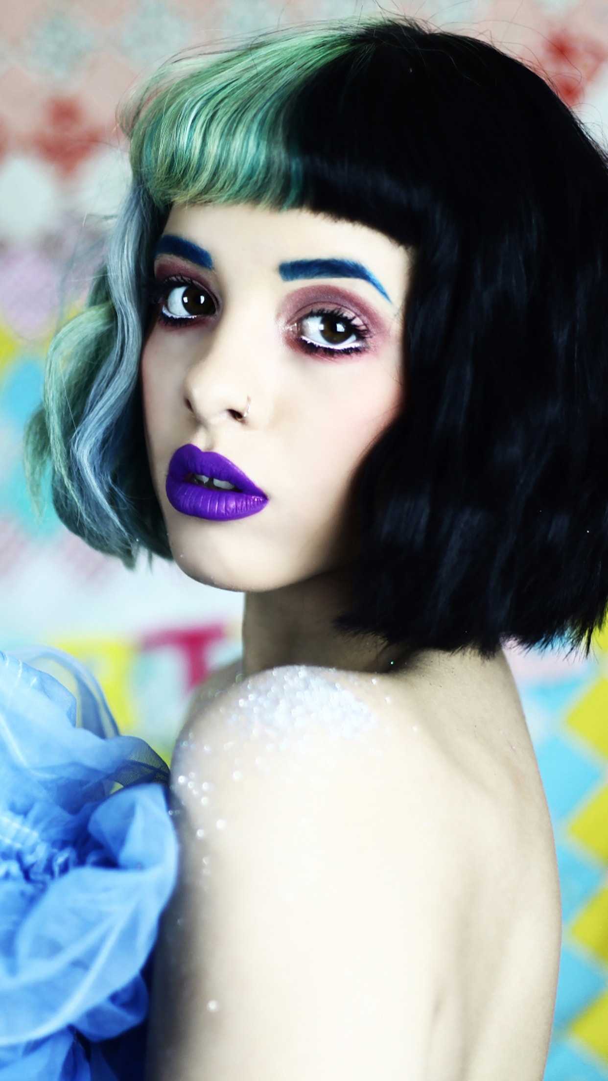 Background Melanie Martinez Wallpaper