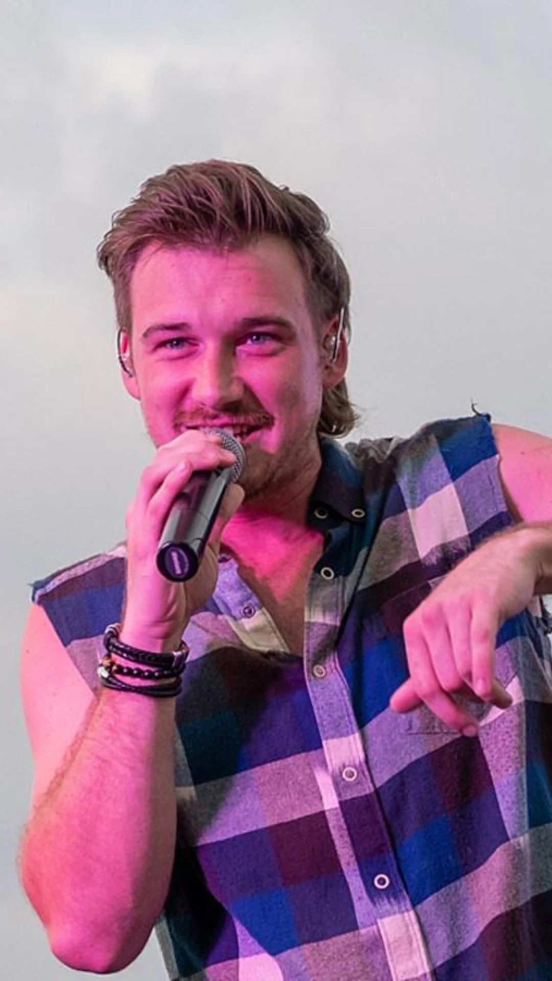 Morgan Wallen Background Wallpaper