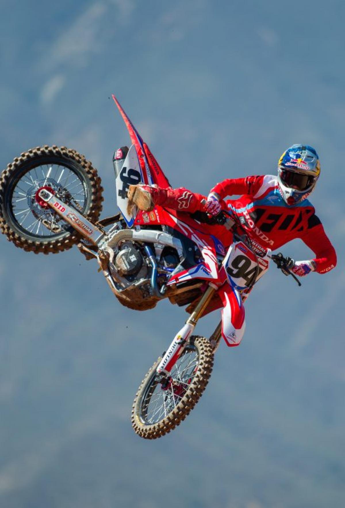 Background Dirt Bike Wallpaper