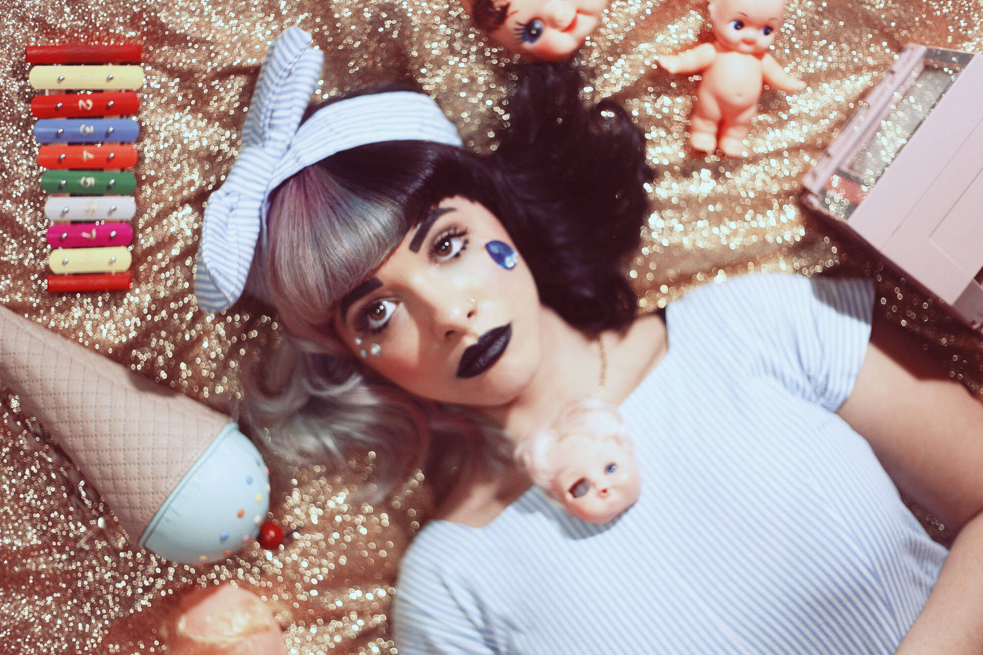 Melanie Martinez Desktop Wallpaper