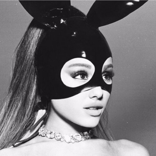 Background Ariana Grande Wallpaper