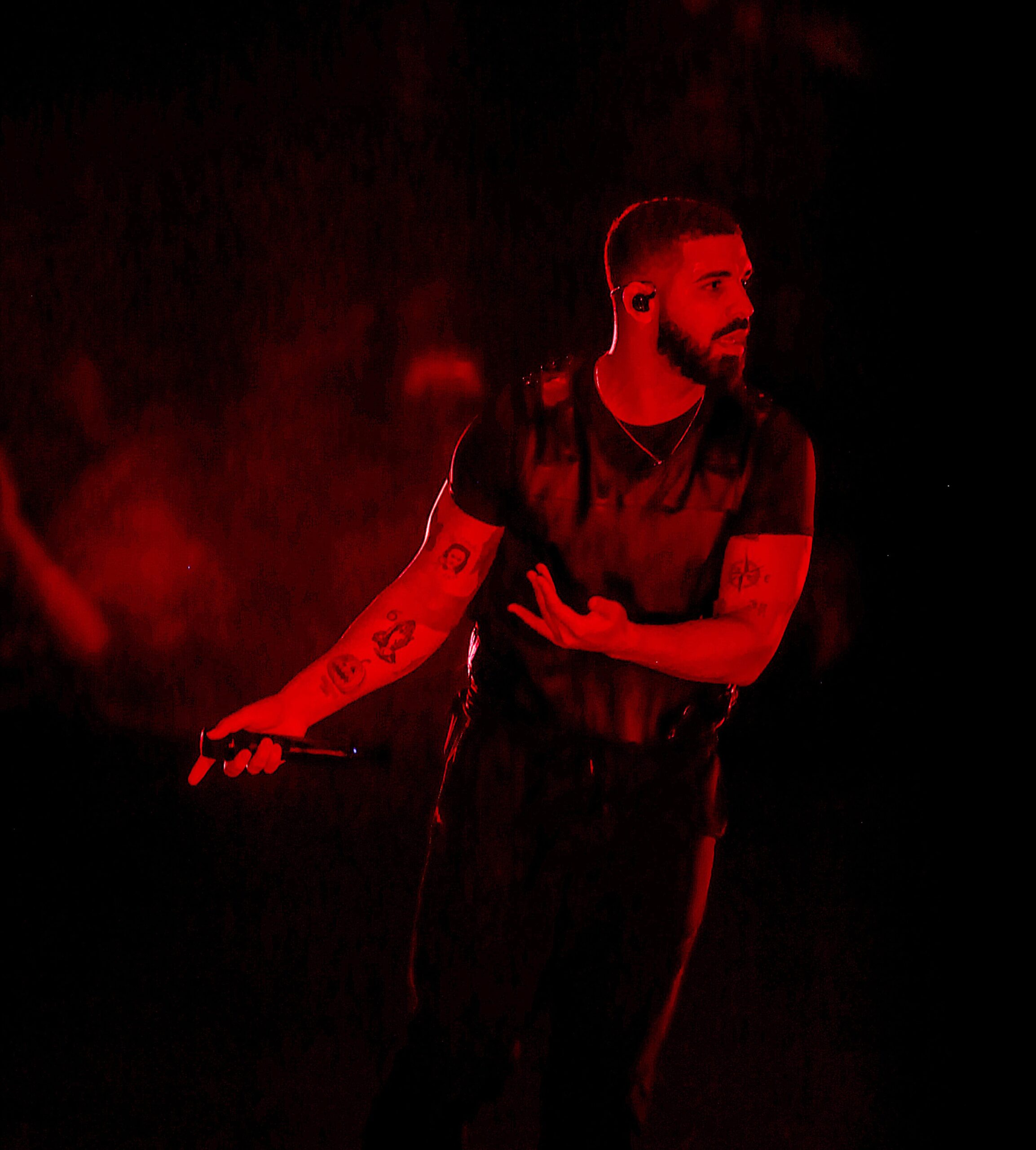 Background Drake Wallpaper