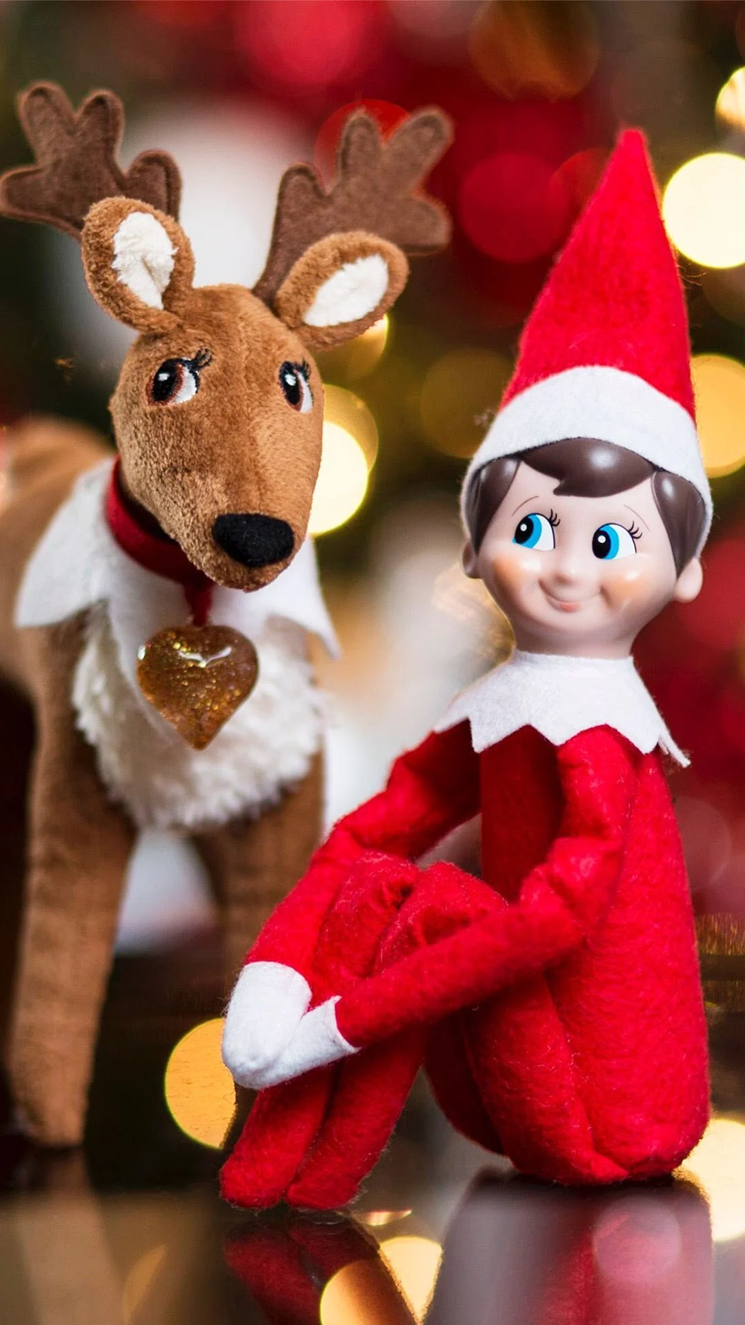 Elf On The Shelf Wallpaper