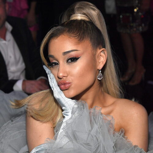 Background Ariana Grande Wallpaper