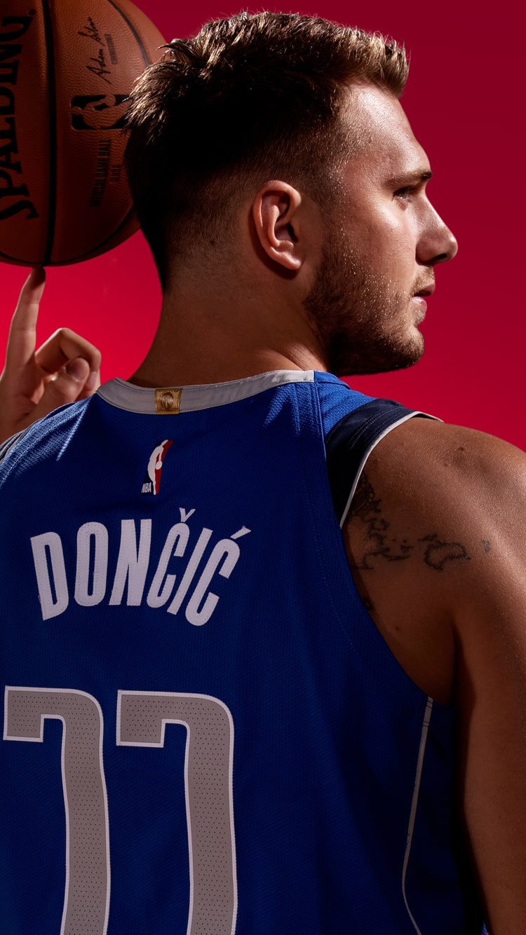 Background Luka Doncic Wallpaper - EnWallpaper