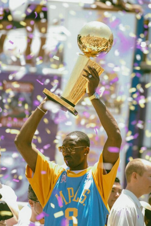 Kobe Holding Trophy Wallpaper